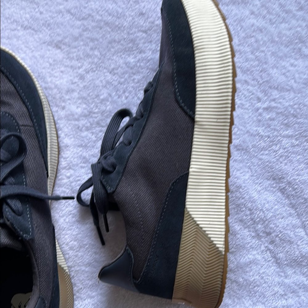 Sorel Navy Sneakers - Picture 4 of 10